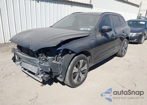 2024 Volvo Xc60 Recharge Plug-In Hybrid T8 Core Dark Theme from USA, damaged, VIN YV4H60DK6R1883426